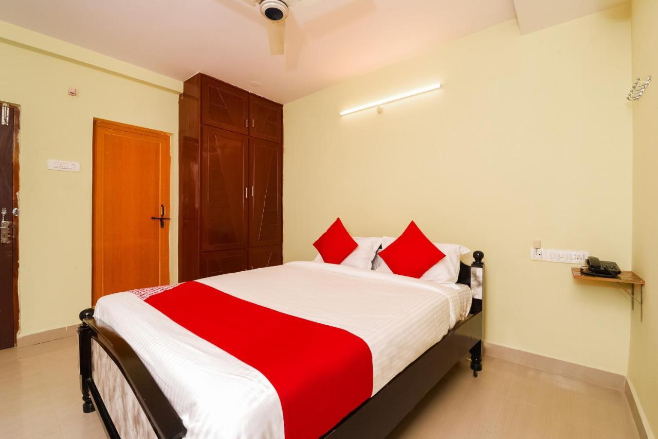 Oyo 26234 Annapurna Nilayam Hotel Vijayawada Exterior photo