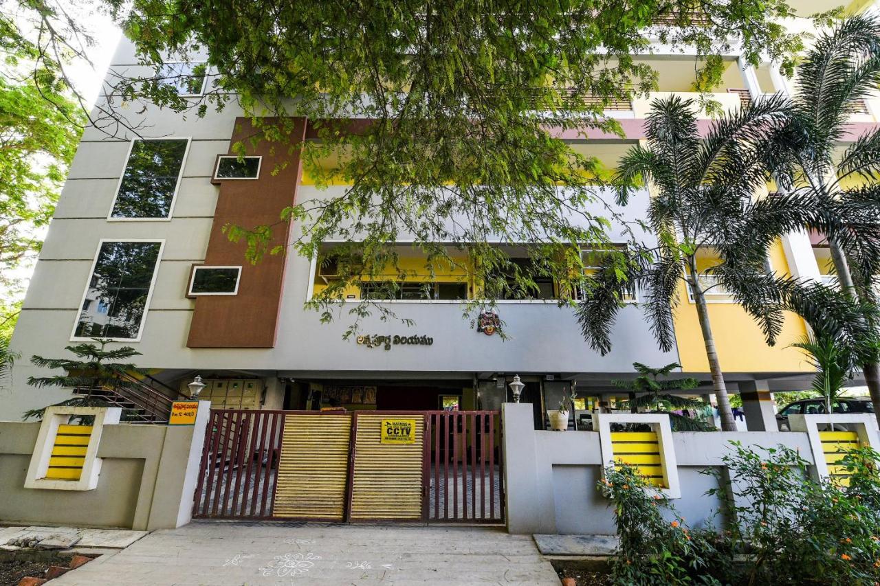 Oyo 26234 Annapurna Nilayam Hotel Vijayawada Exterior photo
