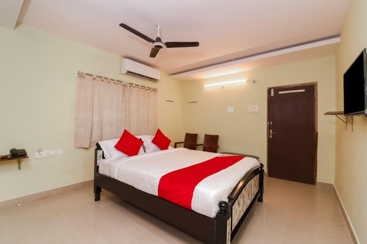 Oyo 26234 Annapurna Nilayam Hotel Vijayawada Exterior photo